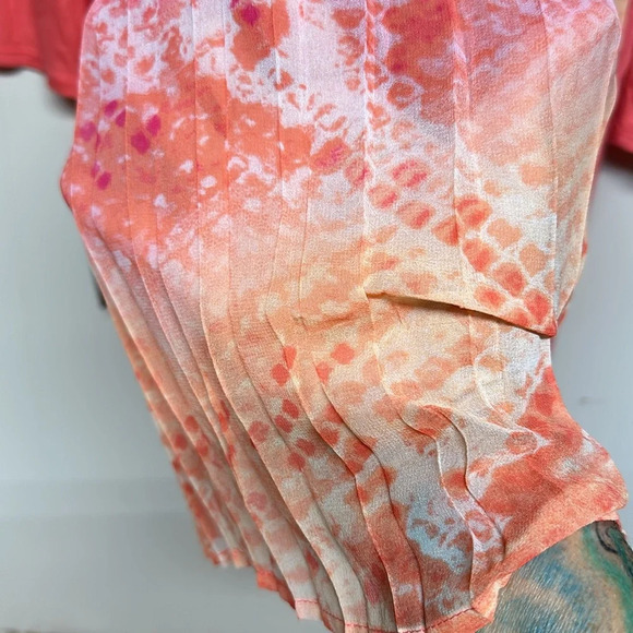 NWT APT 9 High-Low Top - Picture 4 of 10